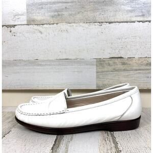 SAS Simplify Womens 9.5 White Leather Slip On Loafer Comfort Work Shoe Casual Go
